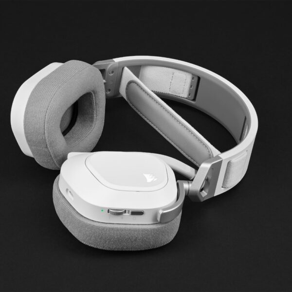 Corsair Audífonos Gamer HEADSET PREMIUM HS80 RGB WIRELESS SURROUND 7.1 WHITE