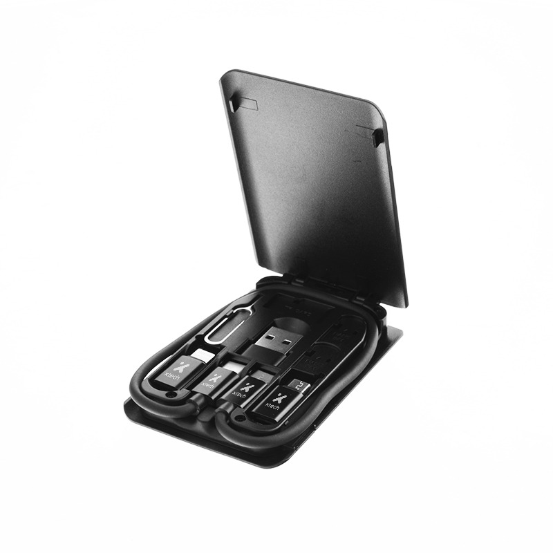Xtech Estuche Portátil de almacenamiento multifuncional con conector Tipo-C XTC-570